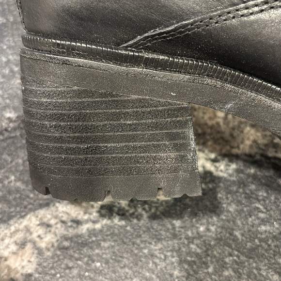 Sofft Jordie Lug-Sole Chelsea Black Boots - Size 7.5 - Picture 13 of 15